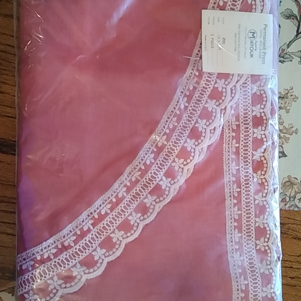 Fine Matouk Tablecloth